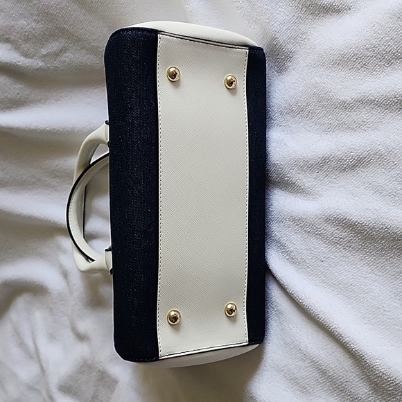 Samantha & Chouette Crossbody/Top Handle - Picture 6 of 6